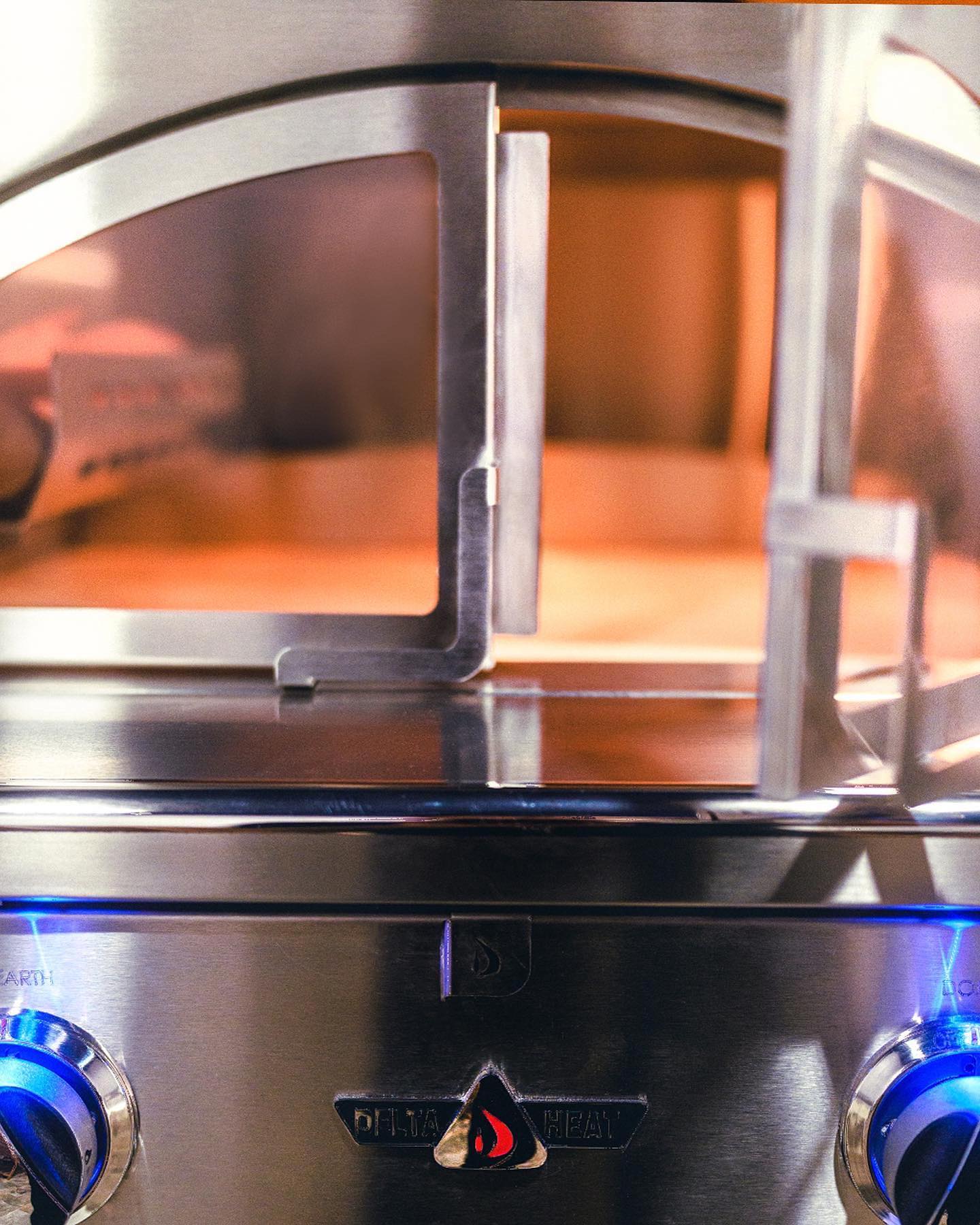 Delta Heat Pizza Oven - Built In - LP