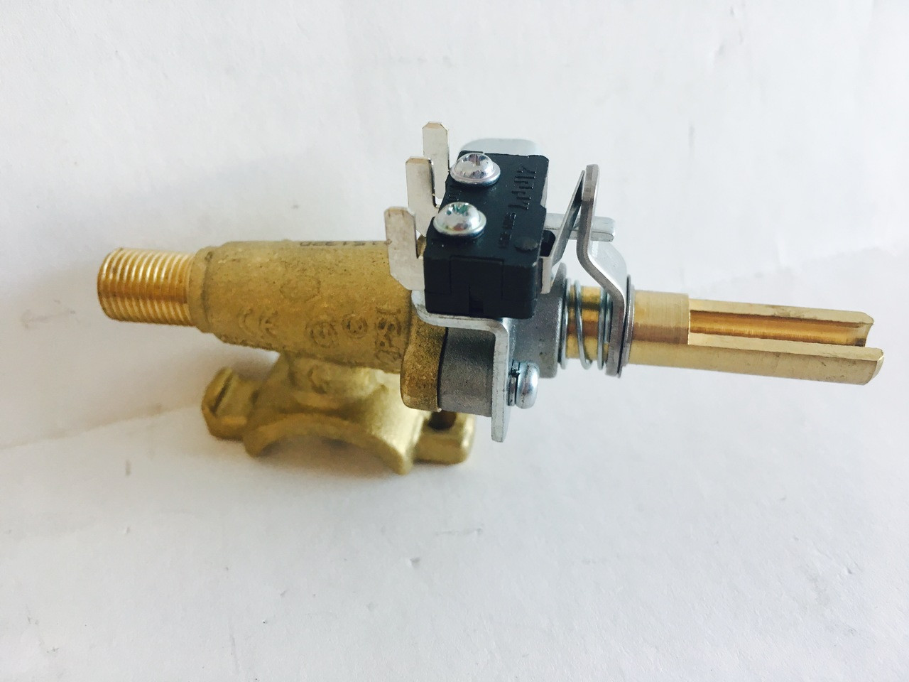 Delta Heat Gas Valve