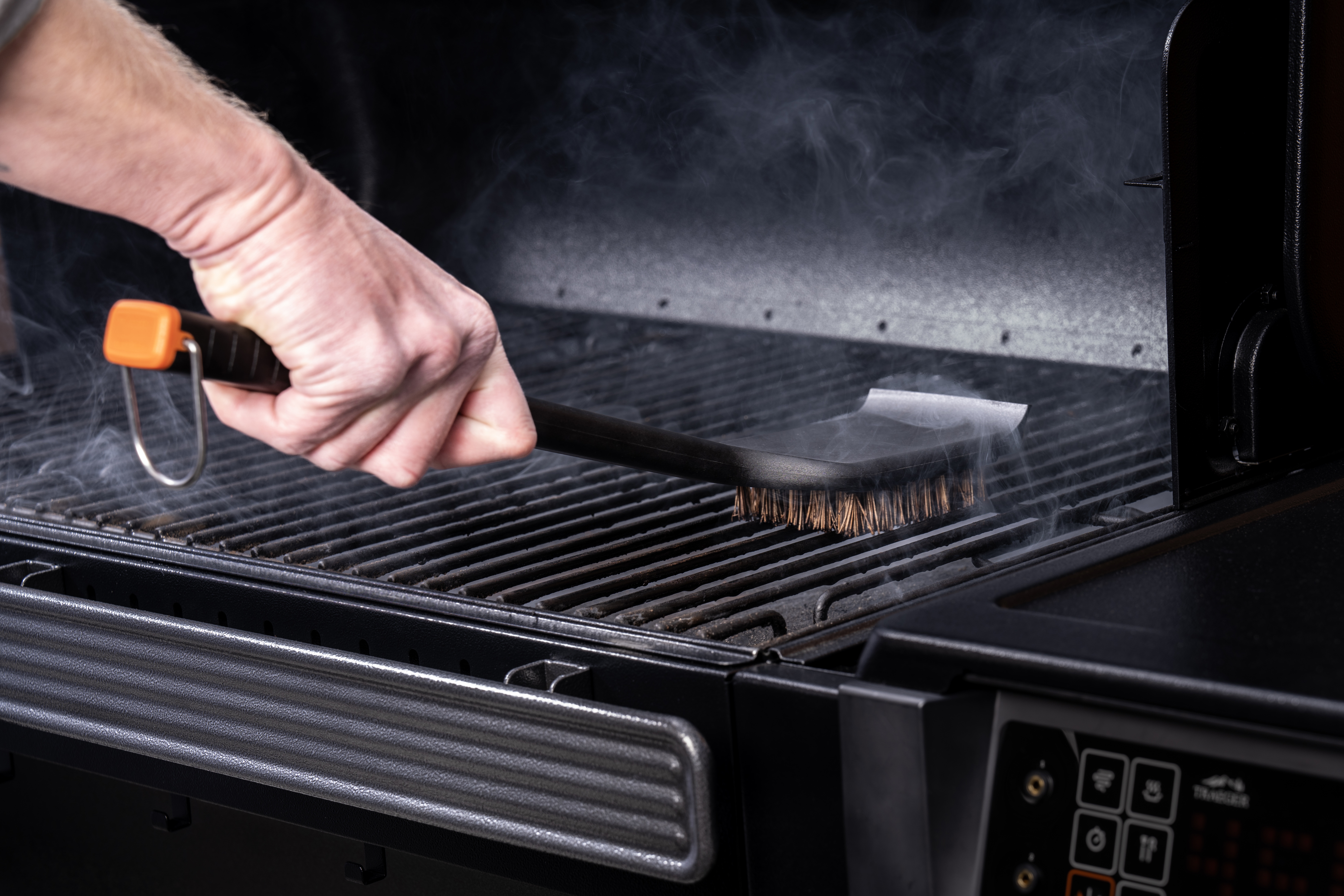 Traeger HOT N' Cold Grill Cleaning Brush