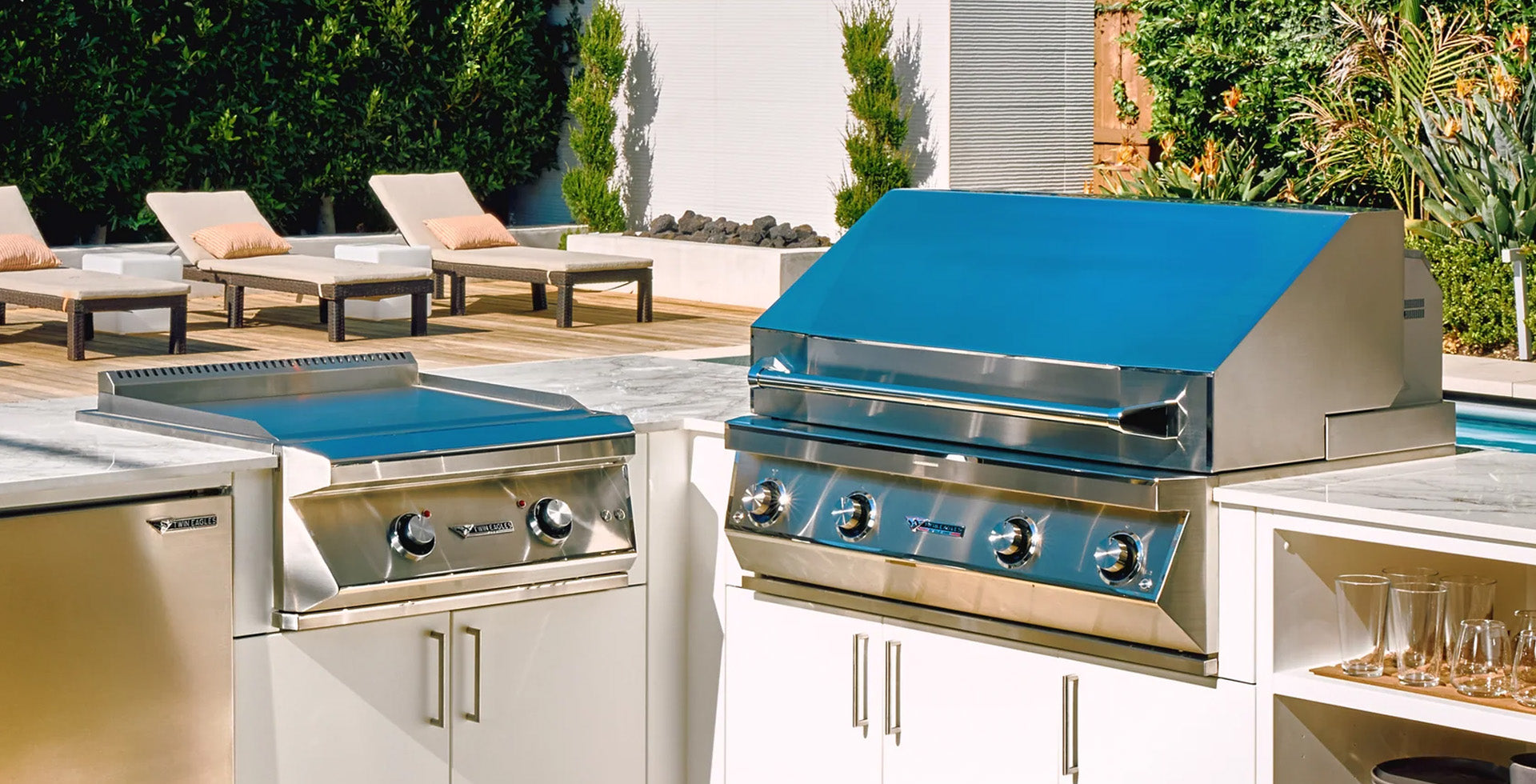Twin Eagles Eagle One 42-Inch Natural Gas Grill On Deluxe Cart