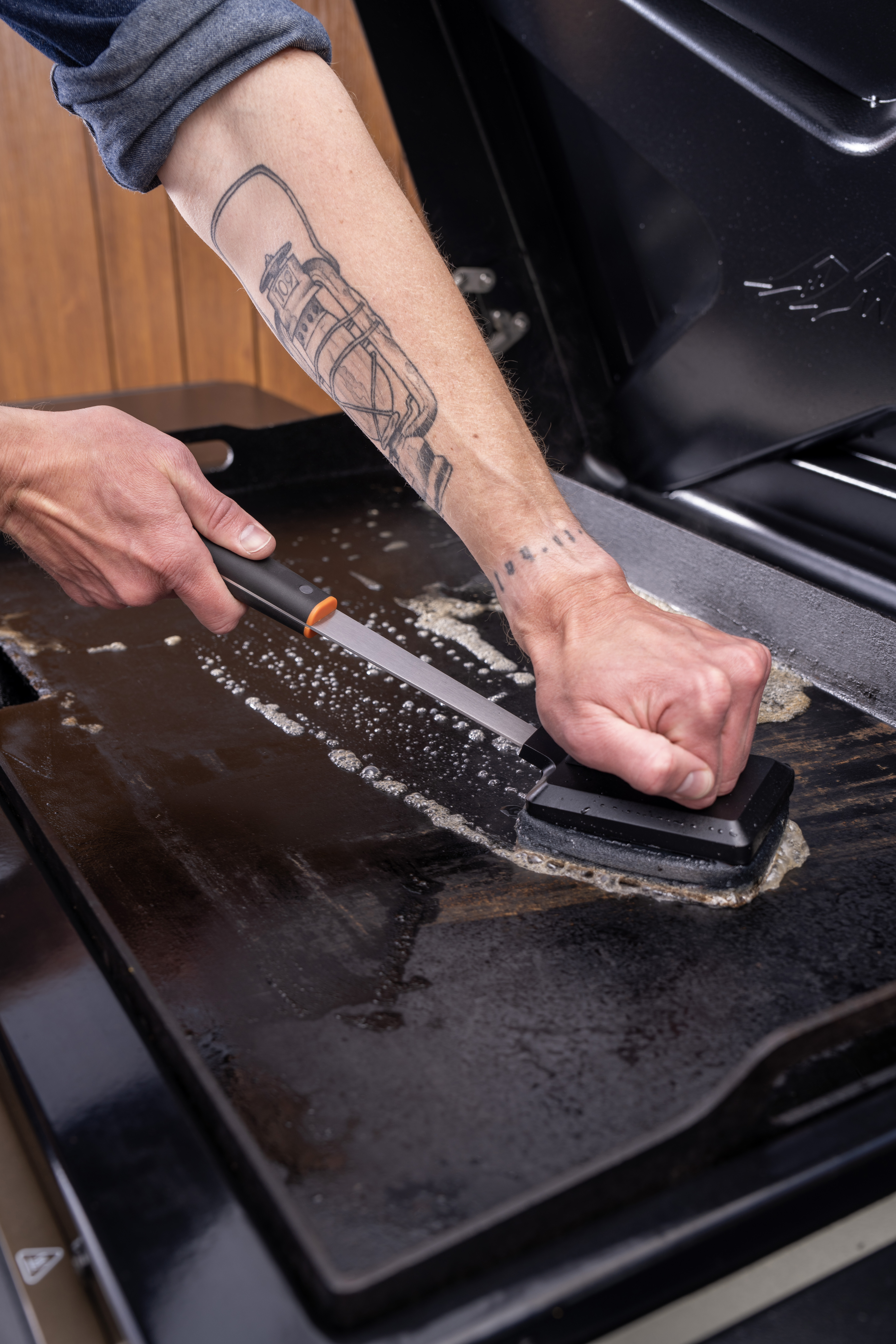 Traeger Steam N’ Clean Grill Brush