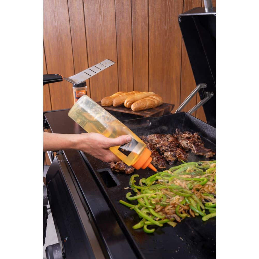 Traeger Flat TOP Grill Squeeze Bottle