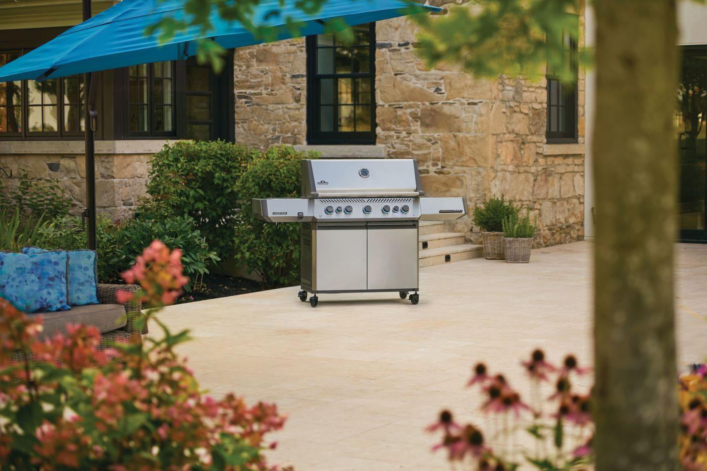Napoleon Prestige 665 NG Grill with Infrared Side and Rear Burners, SS